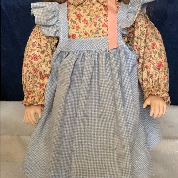 Vintage porcelain doll with pink bonet - Picture 5 of 5